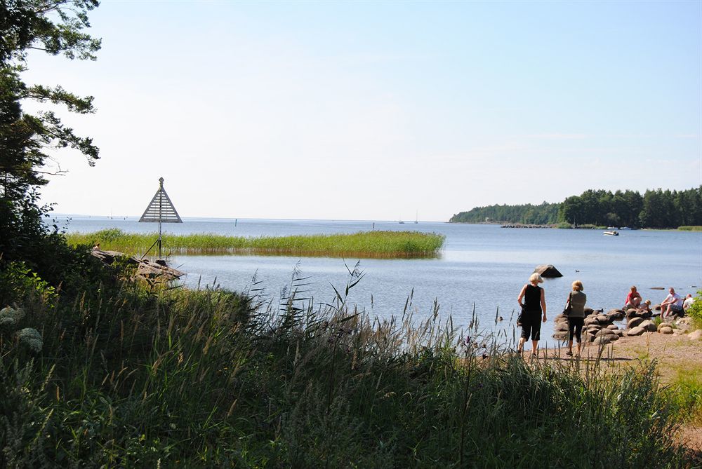 Krongarden Vandrarhem Kristinehamn Exterior foto